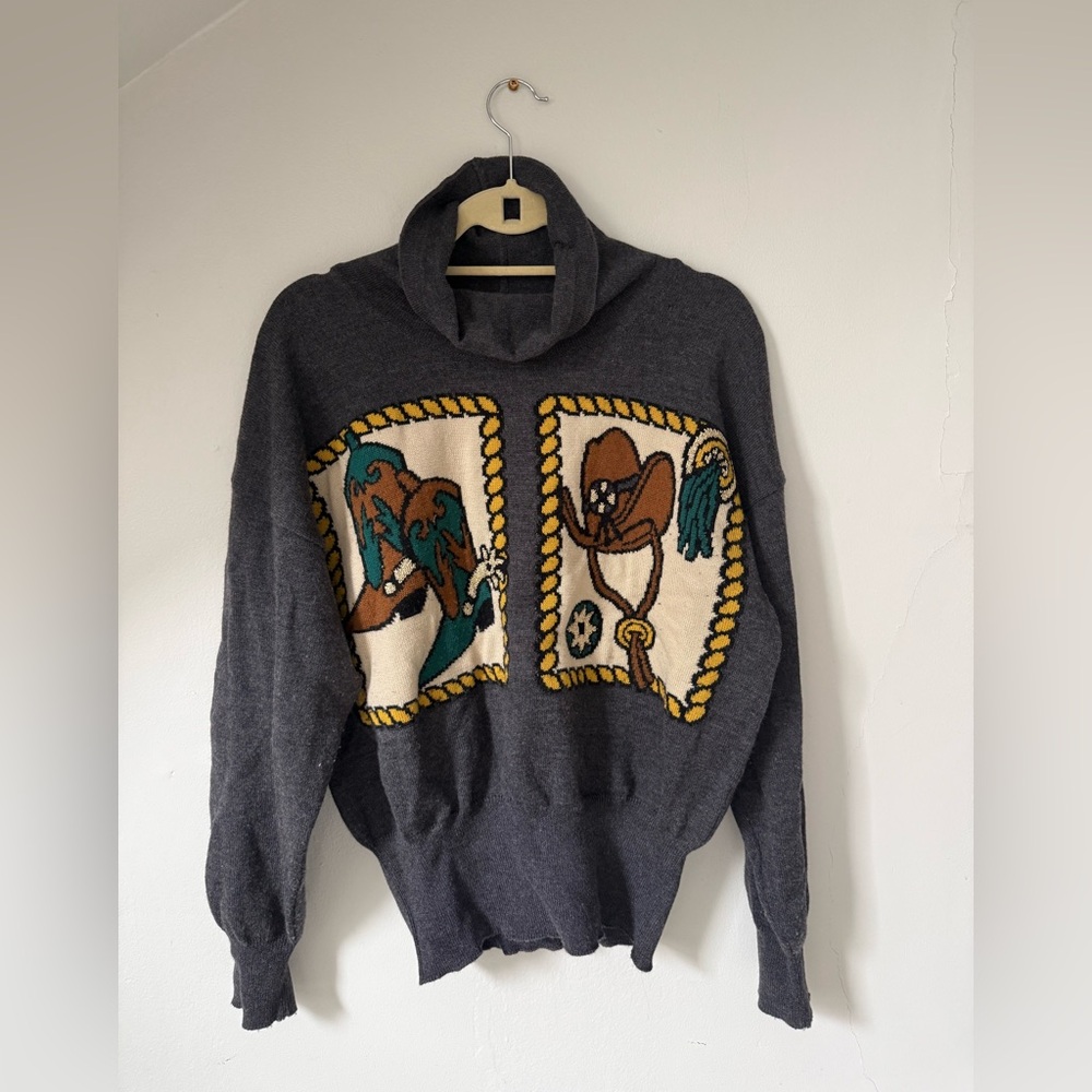 Escada Gray Western Knitwear
